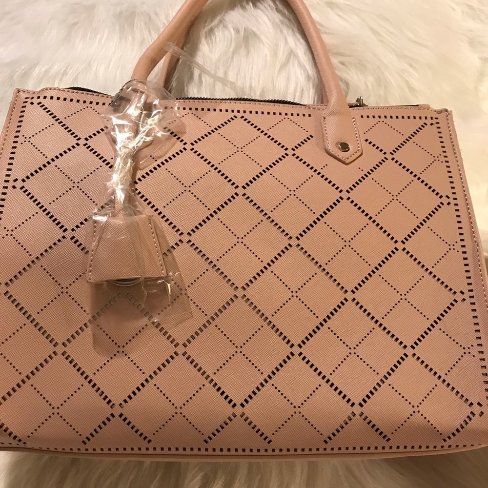 👜👜👜👜NEW Tote👜👜👜